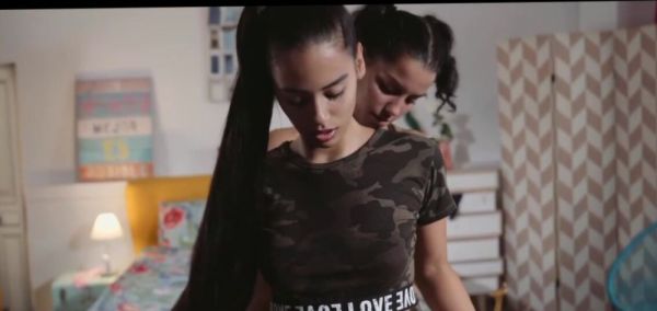 View uncut movie called : Bad Lady and Andreina De Luxe Make Love Passionately - A GIRL KNOWS