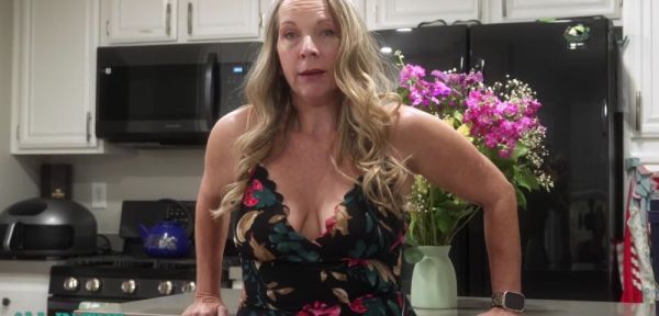Enjoy watching this uncut scene : StepMom Gets Even With Husband And Cheats With Stepson