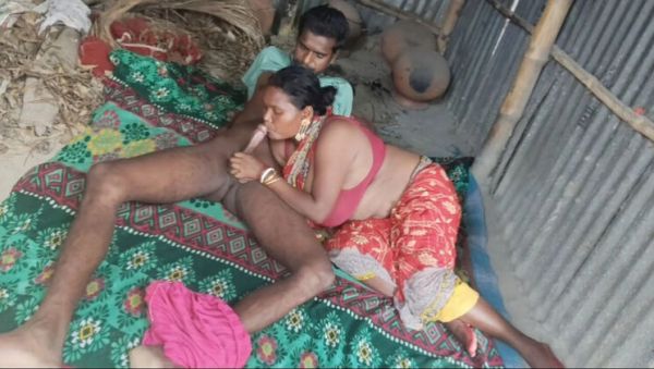 Watch uncensored scene titled : Desi Housewife Hardcore Fucking Sex in Desi Style