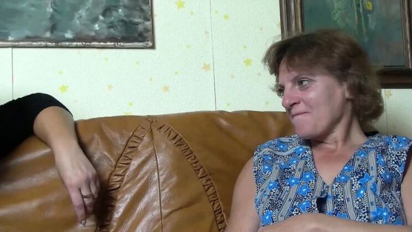 Play this complete movie of : Lazy Office Girl Waltraud Gets Nasty Threesome Fuck with Cum in Mouth