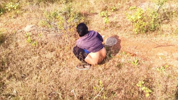 Enjoy watching hardcore movie : Indian Aunty Outdoor Sex - Priya Caught and Fucked Hardcore