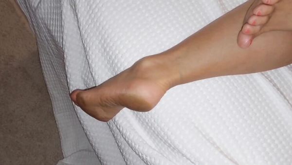 Stream this full video : Amateur Blonde Wife Foot Worship & Body Worship in 4K