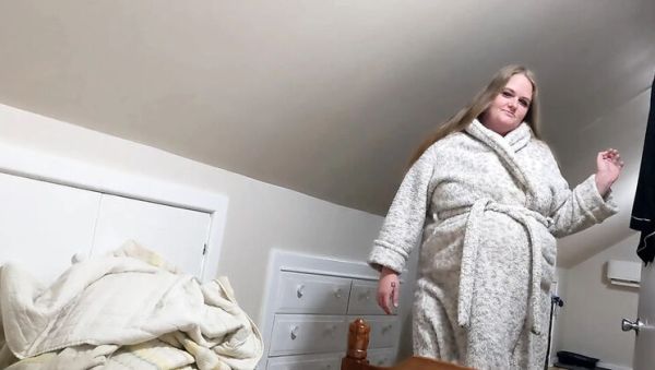 Stream complete scene of : BBW Stepmom Seduces Me Home Alone - Amateur Taboo Sex with Nichole Madison