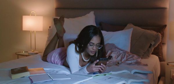 Enjoy watching the complete movie of : Scarlet's mouth watering for Alex in HD