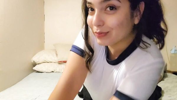 Stream the HD scene : Petite Horny Teen Masturbates with Dildo - Amateur Latina Solo