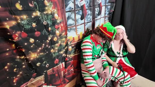 View this uncensored video : Naughty Elf Blowjob: Day 1 Christmas Role Play with BBW British Amateur