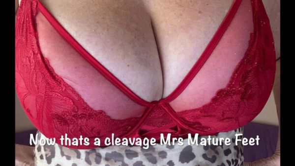 Play complete video titled : Mature British MILF with Big Natural Tits and Stockings Strips in Red Dress for Friend - Homemade HD Footing