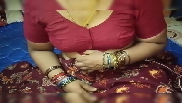 Enjoy watching uncut video titled : Desi Aunty In Jacket Fingered By Boy - Hairy Pussy & Moaning Sex - Homemade Indian Bhabhi