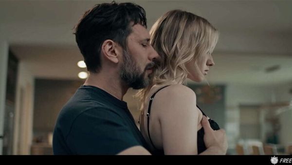 Stream HD scene of : Melody Marks Time Stop Blowjob - Teen with Braces Fucked by Sugar Daddy