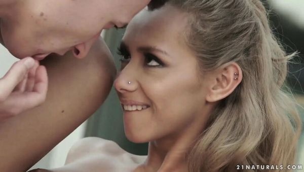 Stream hardcore clip : Charlie Dean & Veronica Leal Outdoor Foot Fetish Blowjob - Deep Throat Big Cock