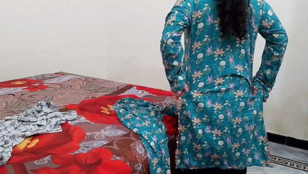 Play hardcore movie titled : Desi Sister In Law Caught From Behind By Brother In Law - Rough Doggy Style Fuck & Huge Ass Creampie