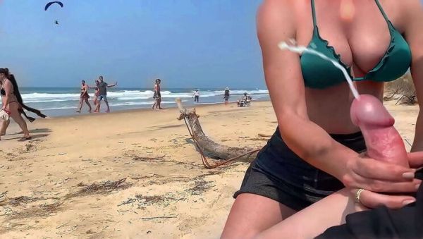 Enjoy watching this uncensored movie titled : Public Beach Handjob: MILF Jane R Makes Me Cum in Front of Everyone