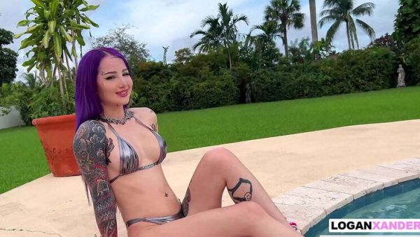 Play this hardcore movie called : Tatted Stepsister Valerica Steele Squirts Hard for Stepbrother's Big Cock - Rough POV Sex