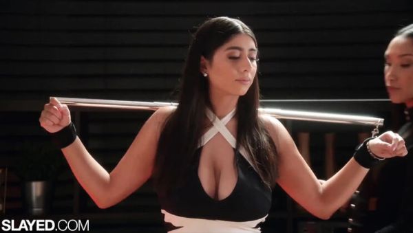 Play full movie : Violet Myers Natural Tits Lesbian Foot Fetish with Vicki Chase HD