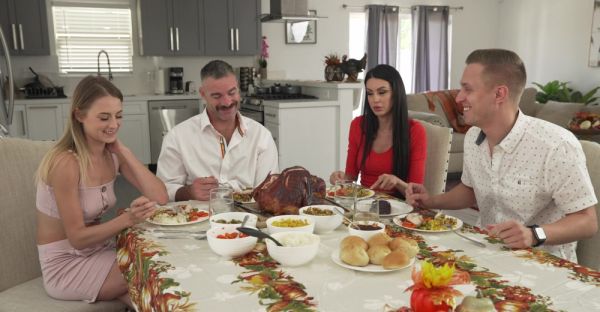 Watch this uncensored scene called : Charles Dera & Alex Mack plow Kyler Quinn and Jamie Michelle in a steamy Christmas threesome