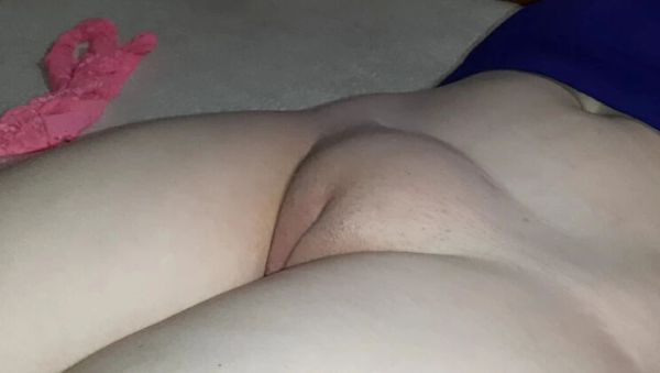 Watch the uncut movie of : Hot MILF Vik_All Gets Her Plump Pussy Filled With Cum - Amateur Creampie POV