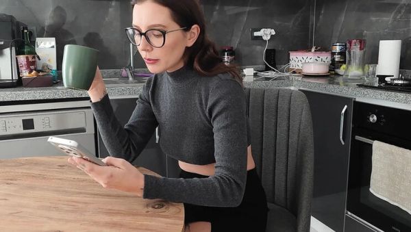 Play this full scene called : Horny MILF Cheating in Kitchen - Sloppy Blowjob & Pussy Licking - Ghomestory