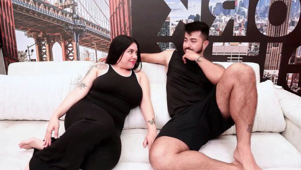 Play hardcore video of : Fred Nunexx fucks stepmom's best friend doggy style in homemade Colombian sex tape