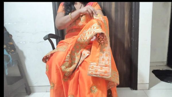 Enjoy watching hardcore clip : Desi Bhabhi Hardcore Sex With Devar - Big Tits Indian Aunty Doggy Style Creampie
