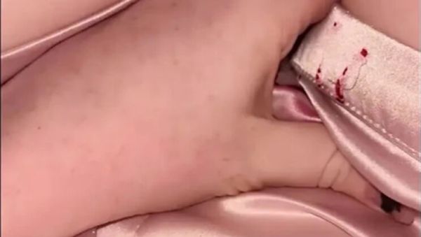 Play full movie : Pepper's Big Tits Desperate Pee in Bed - Squirting Orgasm & Wetting Herself