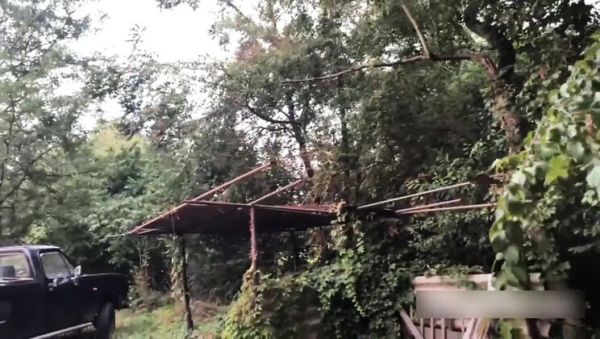 Play this uncut scene called : My Wife Luna Horny Outdoor Fuck with Gardener - Amateur Italian Couple Real Sex