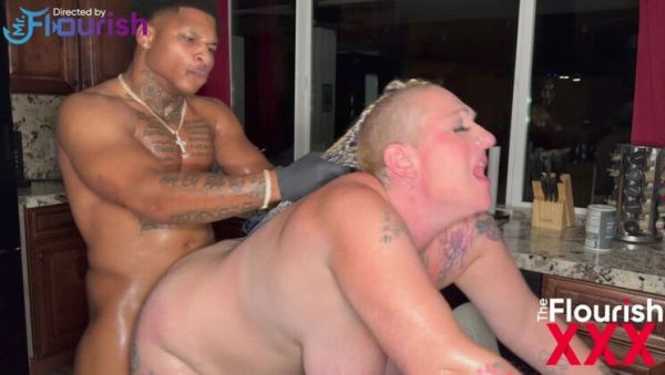 Enjoy watching hardcore movie of : Big Ass MILF Livie Blainn Gets BBC Face Fuck From Bossman Dre In Kitchen At Night