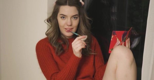 Enjoy watching HD scene named : Naughty Kiere teases viewers with sensual finger play and steamy self-pleasure