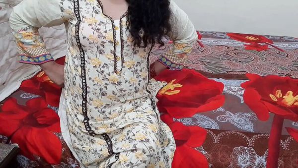 Enjoy watching the complete scene : Desi Stepmom QueenbeautyQB Gets Warm Feeling in Cold - Hindi Homemade Big Tits & Blowjob