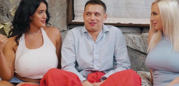 Play HD clip of : Stepson banging both big tits stepmoms