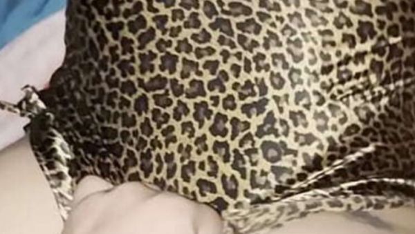 Watch HD clip called : Step Mom Big Booty Caught Looking - Tuchaparrita Gets Filled With Cum