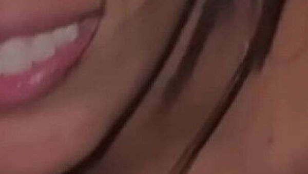 Play the complete clip : Karen Bessa Gives Uber Driver A Blowjob For Cash - Public Sex & Huge Tits