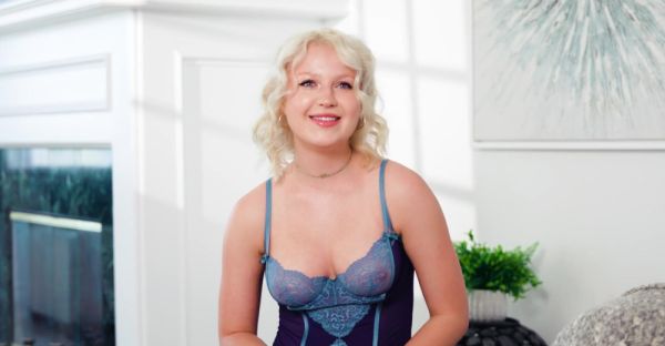 View this HD clip named : Blond bombshells Donny & Annaleigh indulge in a steamy POV BJ session