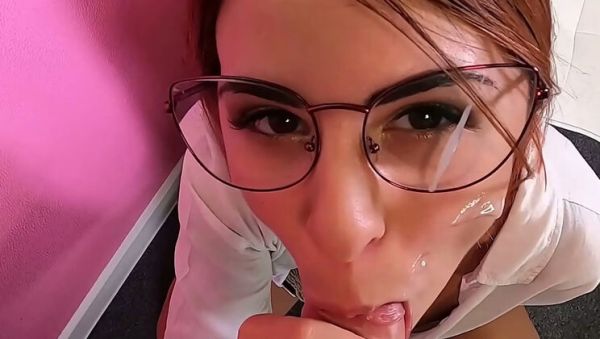 View the full video of : Alice Kelly Gives Mike Hardy Amazing POV Blowjob and Swallows Cum