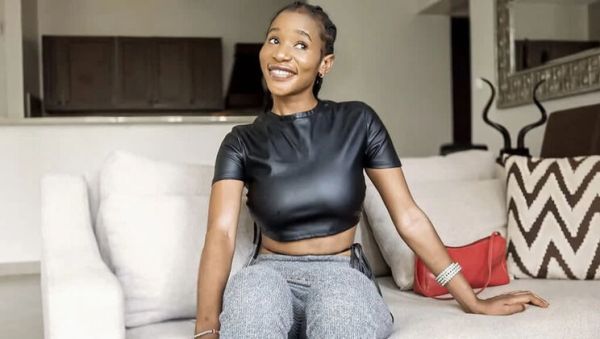 Play complete scene named : Big Tits Ebony Babe Deep Throats Big Dick For Casting Agent POV