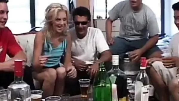 Play uncut movie : Petite Blonde Juliana Kincaid Takes Double Penetration Threesome Anal & Cum in Mouth