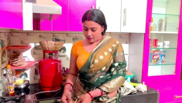 Stream HD movie : Hard Fucking My Stepmom while Stepdad is Away - Full Hindi Video (Hotty_ragini)
