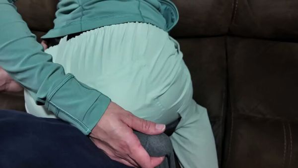 Play uncensored scene titled : Babe in Ski Pants Grinds and Worships Ass
