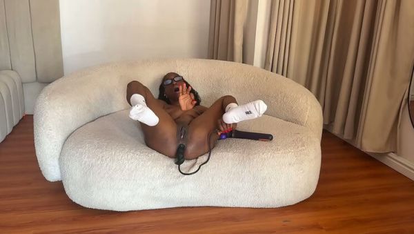 View complete movie : Spicyperry shows off her anal prolapse