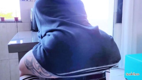 Watch the complete video titled : Big Booty Teen Gets Creampie - Tight Pussy Filled with Cum