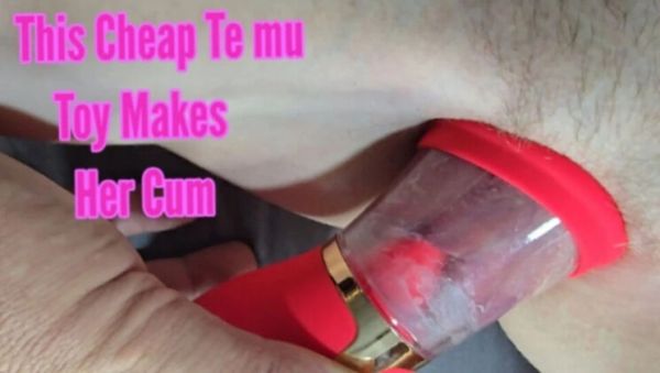 Play this complete movie named : Cheap Clit Sucking Toy - Amazing Pussy Licking & Fingering by Sparowdox