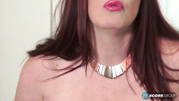 Play uncut video of : Roxee Robinson Big Tits BBW Solo Masturbation in Red Lingerie Corset