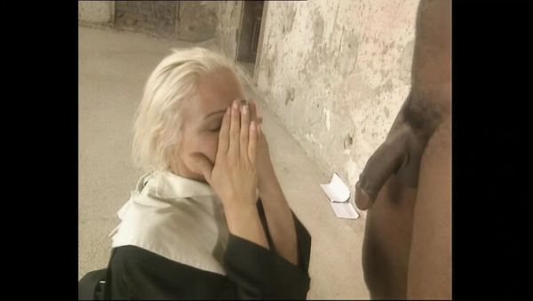 Stream complete video titled : Blonde Couple Nude Doggy Style Fucking Machine BBC Riding in Full HD 60fps