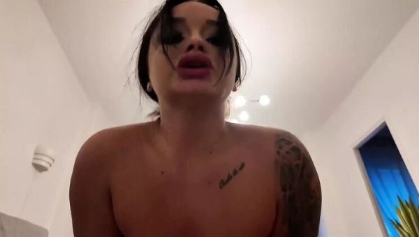 Watch uncut video : Cheating Turkish Housewife Amateur Homemade Porn - Big Tits Blowjob & Doggy Style