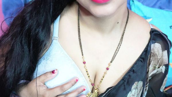 Enjoy watching the complete movie called : Neha Bhabhi Full HD 4k Porn Video - Sasur Bhahu Romance with Hindi Audio