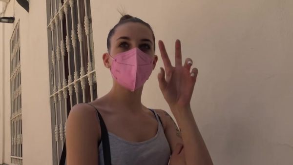 Watch the HD video titled : Anita no quiere irse sin que le den TRAS TRAS por el CULITO