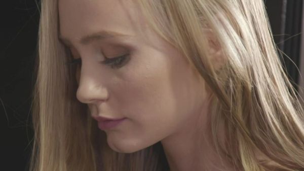 Watch the uncensored scene of : She Seduced Me - Family Recipe