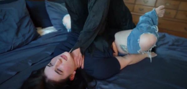 Watch this uncensored video : Big Booty BBW Gets Her Pussy Wrecked by Home Intruder's Big Cock - Paige Steele, Steve Rickz