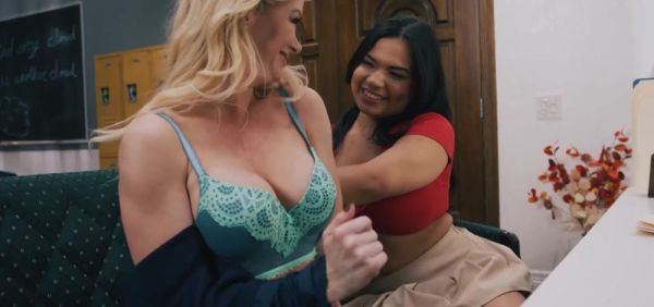 View this uncut movie : Milf Serene Siren Fucks Summer Col