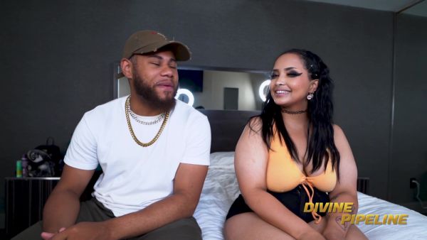Play this complete movie of : Sunny Bunny In Subscribe To My Premium Snatch