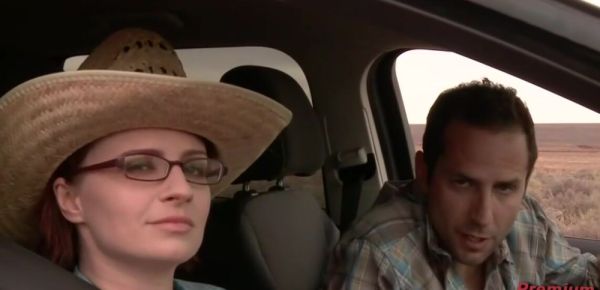 Play hardcore clip called : Amber Rayne Hitchhiker In Trouble